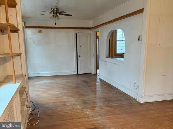 Elkins Park, PA 19027,819 ELKINS AVE