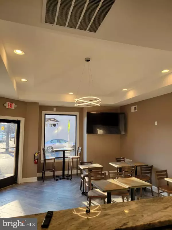 1050 S 4TH ST, Camden, NJ 08102