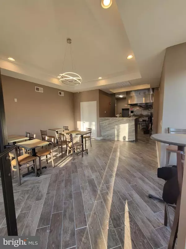 Camden, NJ 08102,1050 S 4TH ST