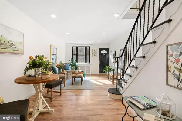 Philadelphia, PA 19147,629 SEARS ST