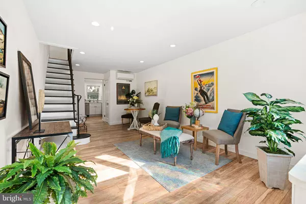 Philadelphia, PA 19147,629 SEARS ST