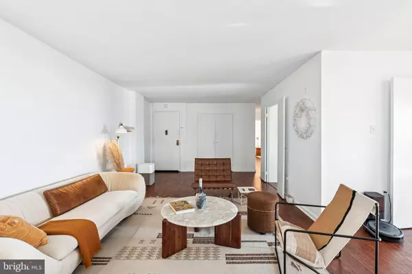 Alexandria, VA 22304,250 S REYNOLDS ST #703