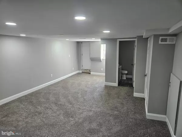 Baltimore, MD 21229,18-S. TREMONT RD S