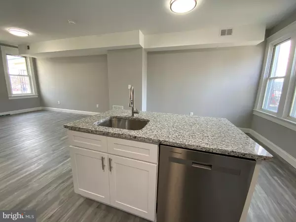 Baltimore, MD 21229,18-S. TREMONT RD S