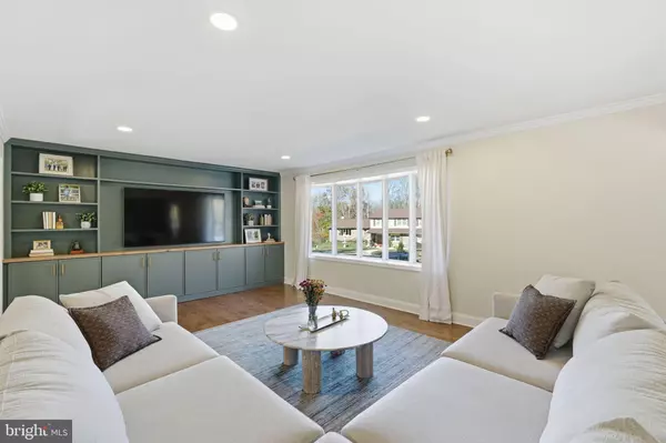 Yardley, PA 19067,1237 UNIVERSITY DR