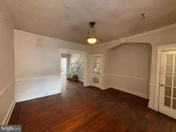 Philadelphia, PA 19143,5914 WARRINGTON AVE