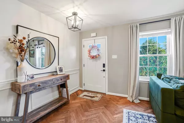 Halethorpe, MD 21227,5712 RICHARDSON MEWS SQ