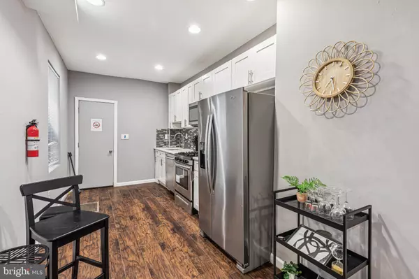 Philadelphia, PA 19104,722 N SHEDWICK ST