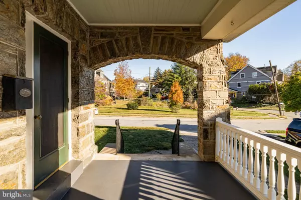 Glenside, PA 19038,5 ERDENHEIM RD