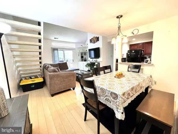 Plainsboro, NJ 08536,5220 RAVENS CREST DR