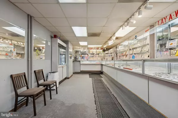 Philadelphia, PA 19104,4029, 4031, 4033 LANCASTER AVE