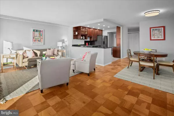 Washington, DC 20016,3315 WISCONSIN AVE NW #206