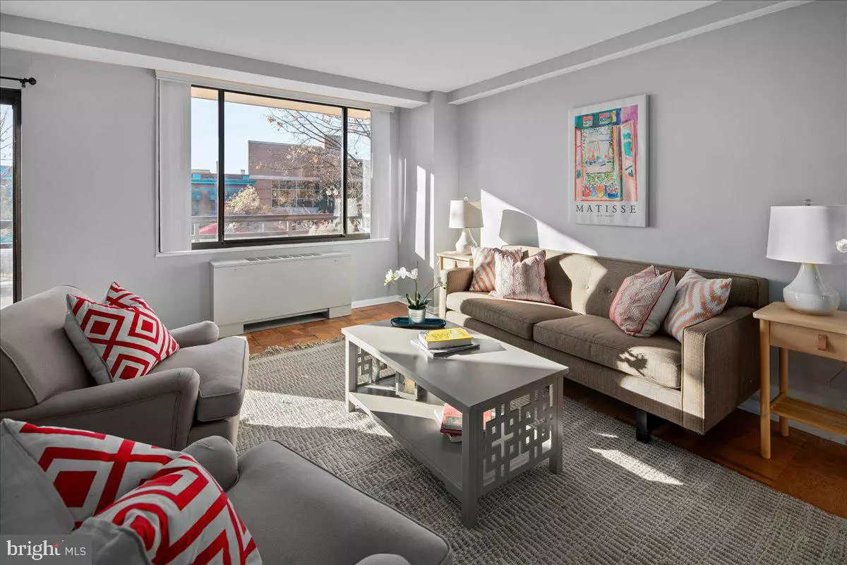 Washington, DC 20016,3315 WISCONSIN AVE NW #206