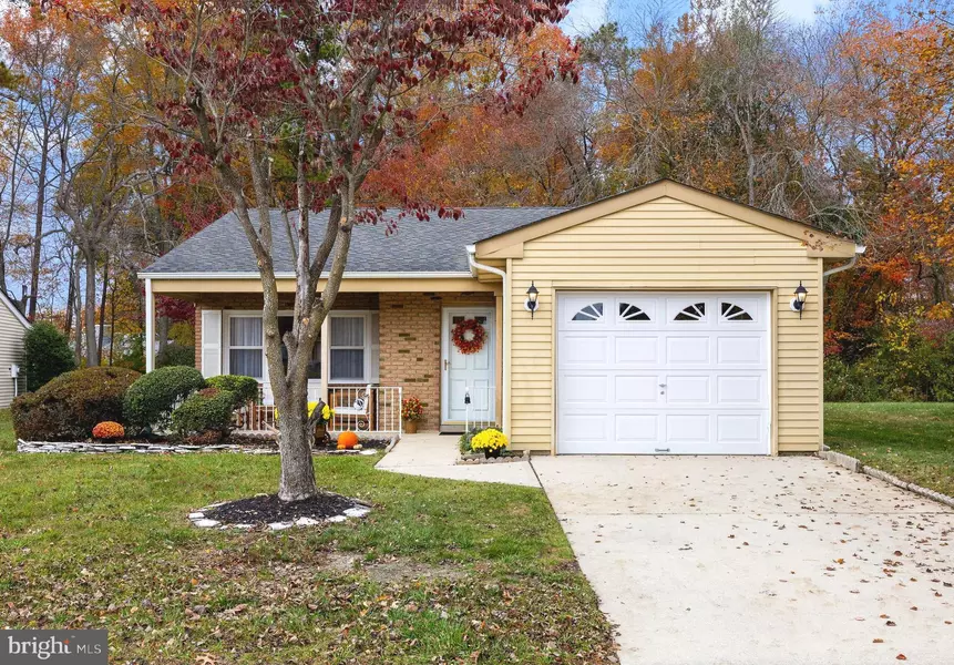 81 SHEFFIELD PL, Southampton, NJ 08088