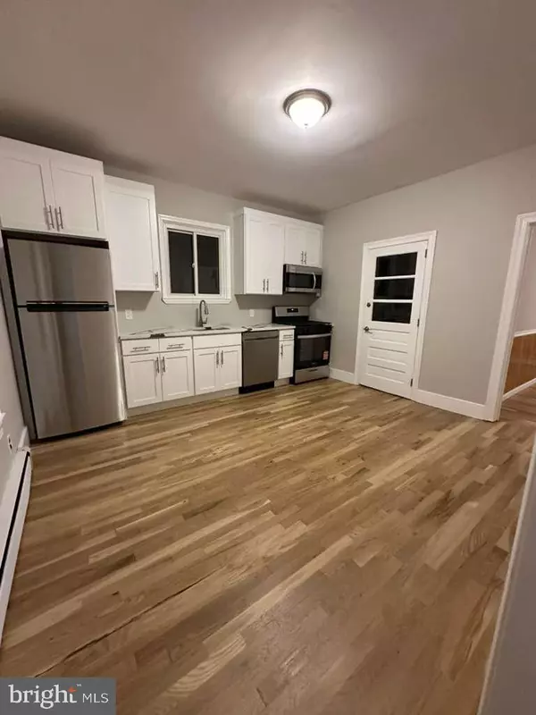 Clementon, NJ 08021,220 BERLIN RD