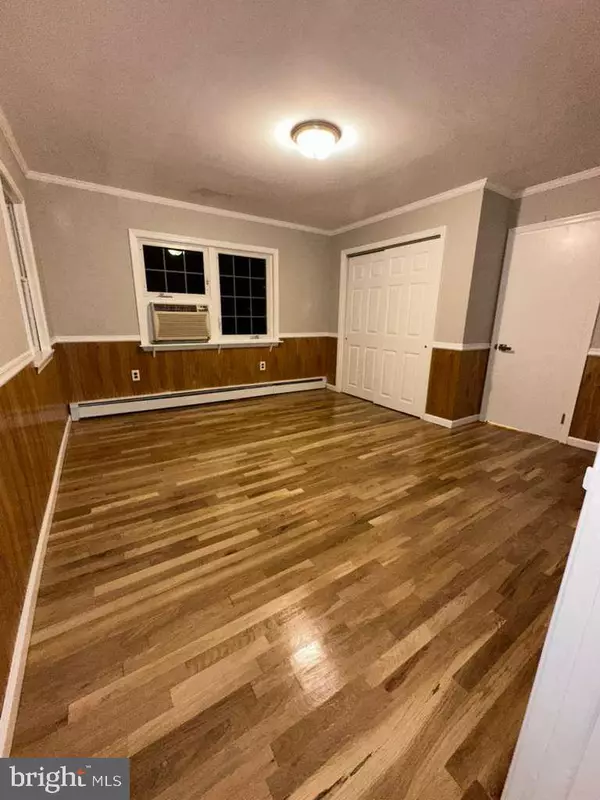 Clementon, NJ 08021,220 BERLIN RD