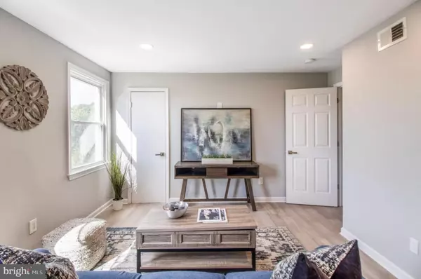 1149 SUMMIT ST NE #2, Washington, DC 20002