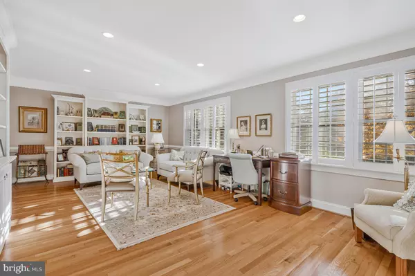 Mclean, VA 22102,7724 DESDEMONA CT