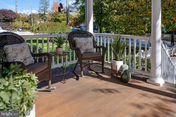 Pennington, NJ 08534,27-29 E DELAWARE AVE