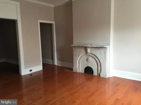 Philadelphia, PA 19130,1945 POPLAR ST #2F