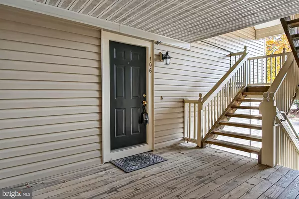 Fairfax, VA 22033,12217 FAIRFIELD HOUSE DR #106A