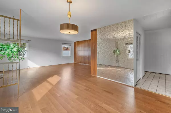 Bowie, MD 20715,12419 KENSINGTON LN