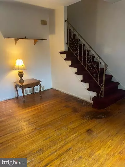 Philadelphia, PA 19128,7245 SHALKOP ST