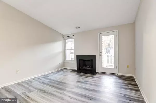 Columbia, MD 21044,5920 WATCH CHAIN WAY #5-106