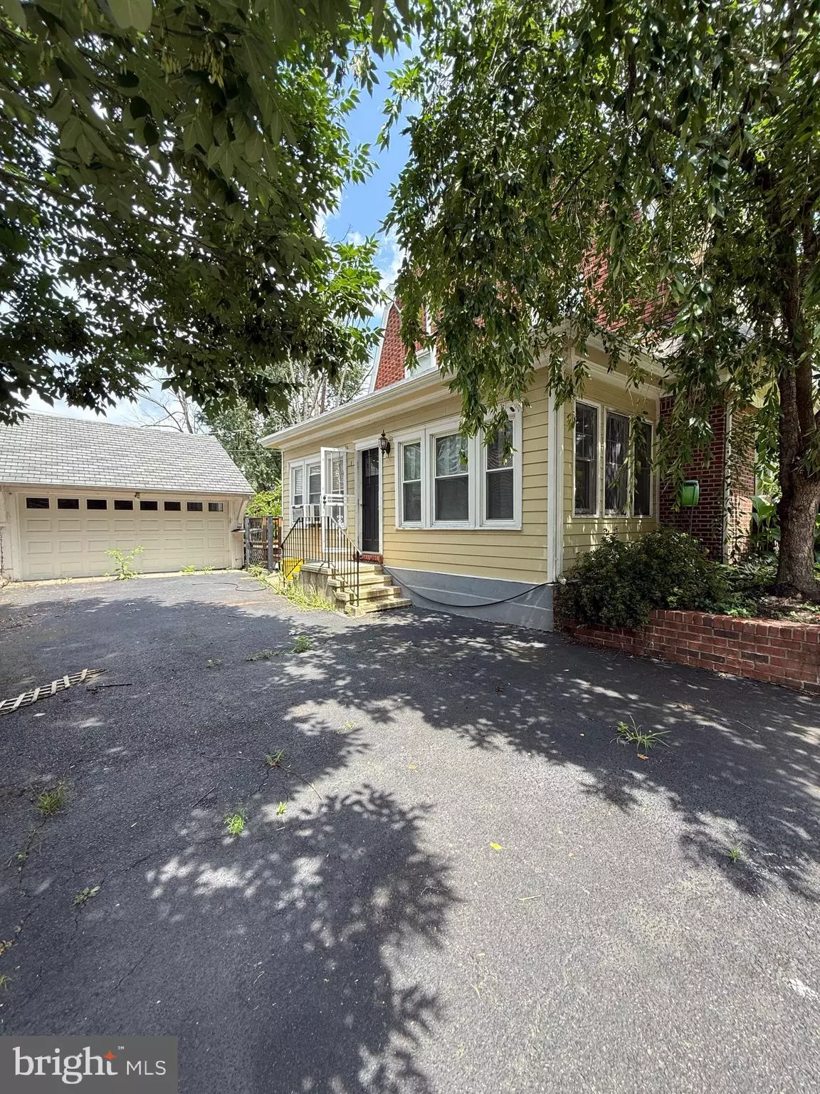 Trenton, NJ 08618,25 RICHEY PL