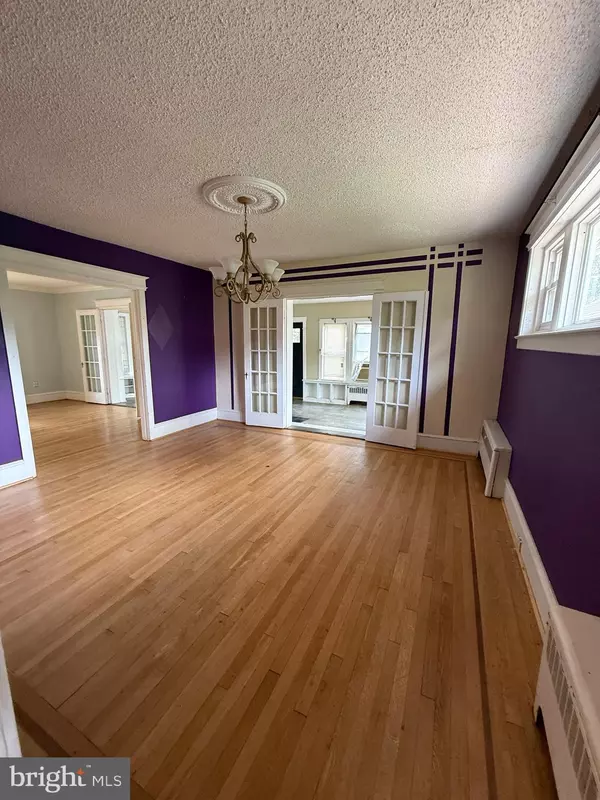 Trenton, NJ 08618,25 RICHEY PL