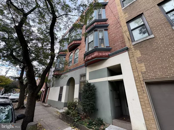 Philadelphia, PA 19147,746-48 E PASSYUNK AVE #F
