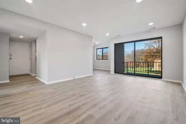 Columbia, MD 21045,6011 MAJORS LN #4 A4