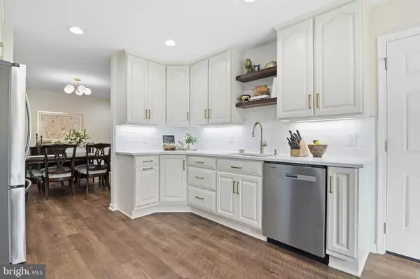 Fairfax Station, VA 22039,11302 ALMS HOUSE CT