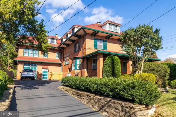 Philadelphia, PA 19129,3001 W QUEEN LN