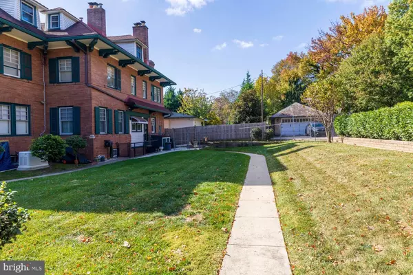 Philadelphia, PA 19129,3001 W QUEEN LN