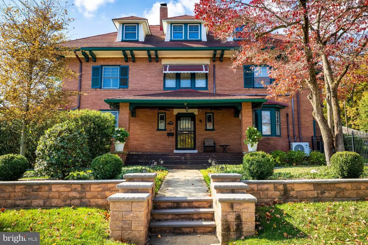 Philadelphia, PA 19129,3001 W QUEEN LN