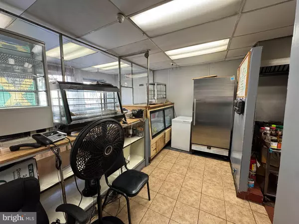 Baltimore, MD 21213,3217 BELAIR RD