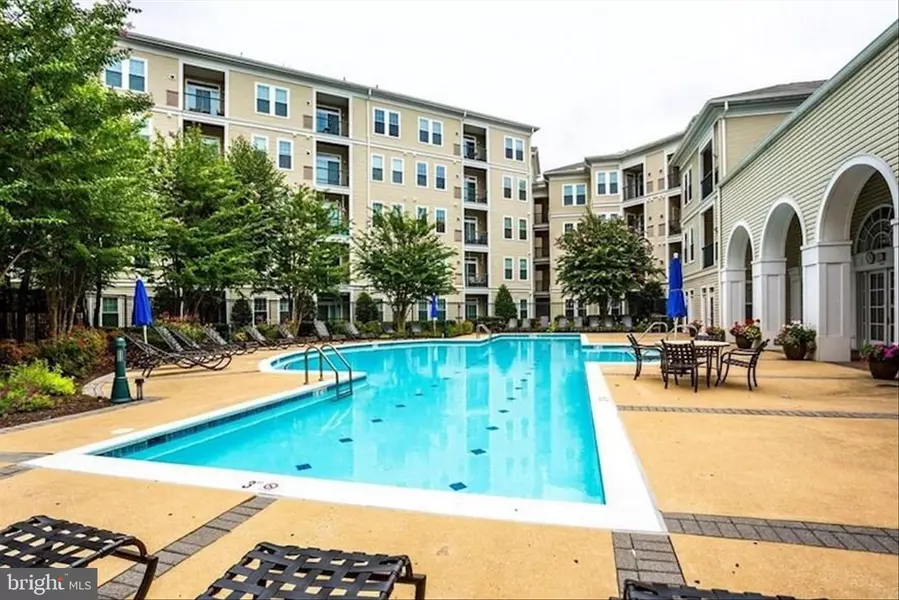 2301 25TH ST S #4-306, Arlington, VA 22206