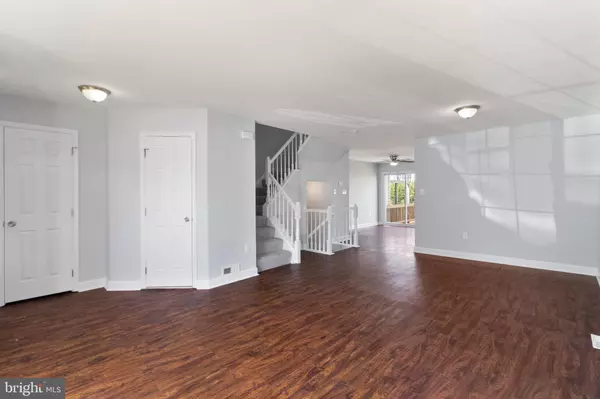 Woodbridge, VA 22193,14090 KRAMER PL