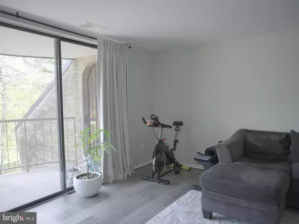 Temple Hills, MD 20748,3303 HUNTLEY SQUARE DR #A