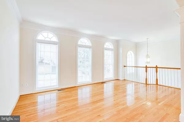 Alexandria, VA 22312,4683 HELEN WINTER TER