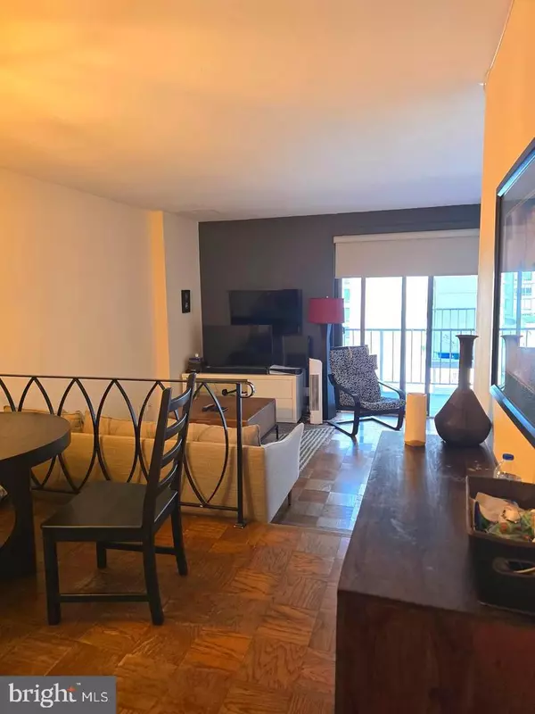 2201 L ST NW #820, Washington, DC 20037