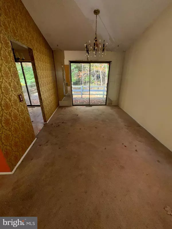 Columbia, MD 21045,9477 BATTLER CT