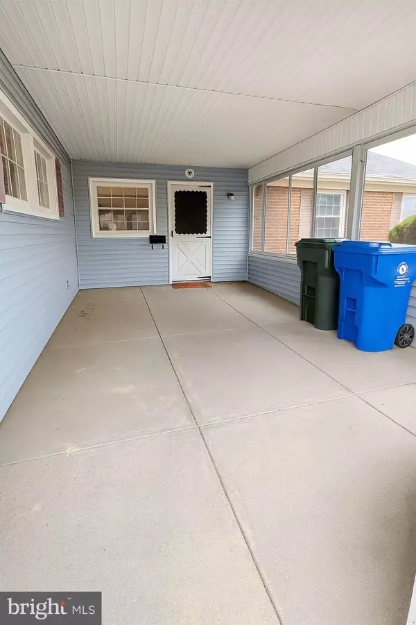 Willingboro, NJ 08046,7 STERLING LN