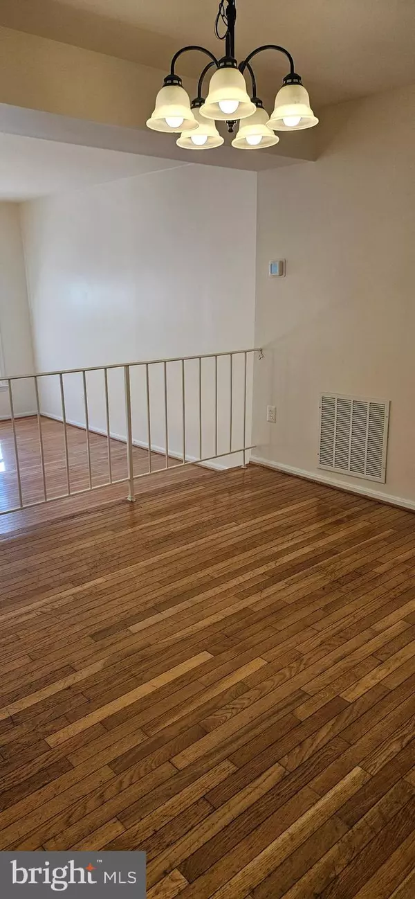 Fairfax, VA 22032,10483 MALONE CT