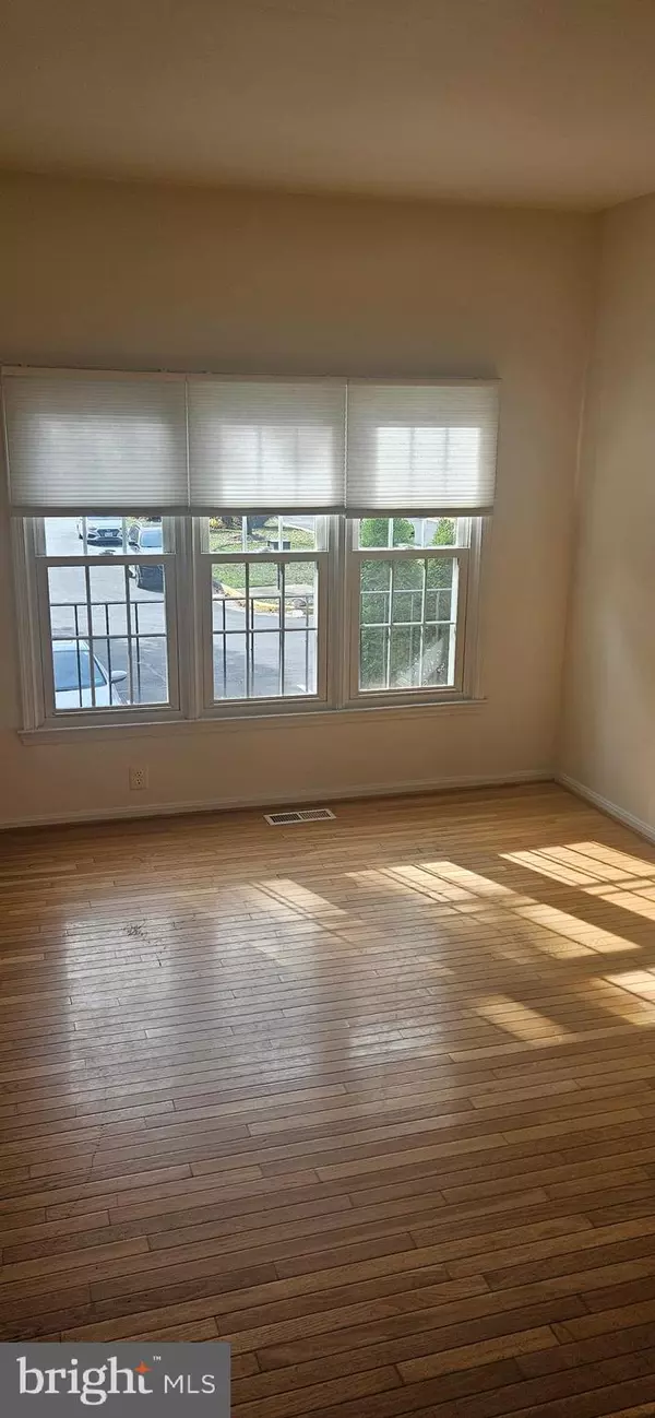 Fairfax, VA 22032,10483 MALONE CT