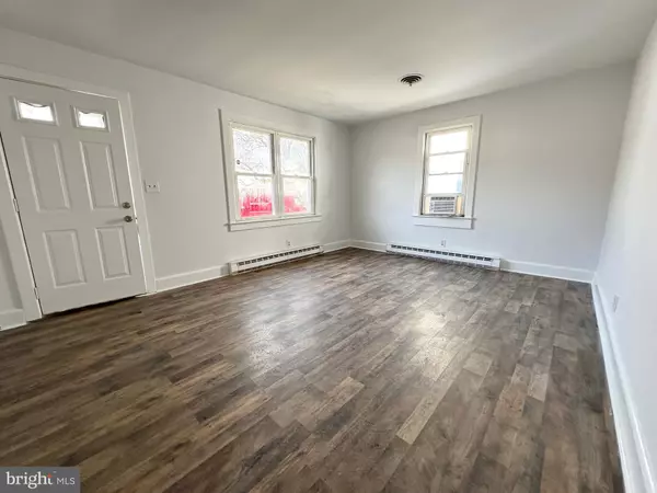 Cambridge, MD 21613,430 LEONARDS LN