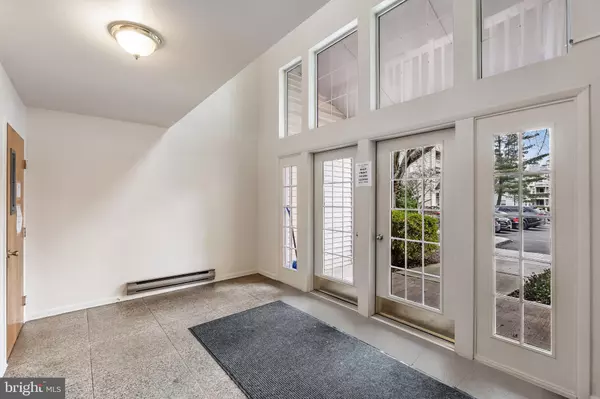 Princeton, NJ 08540,119 ACADIA CT #10