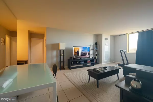 Alexandria, VA 22304,5500 HOLMES RUN PKWY #918