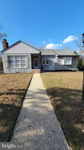 569 LAKESIDE AVE, Woodbury, NJ 08096